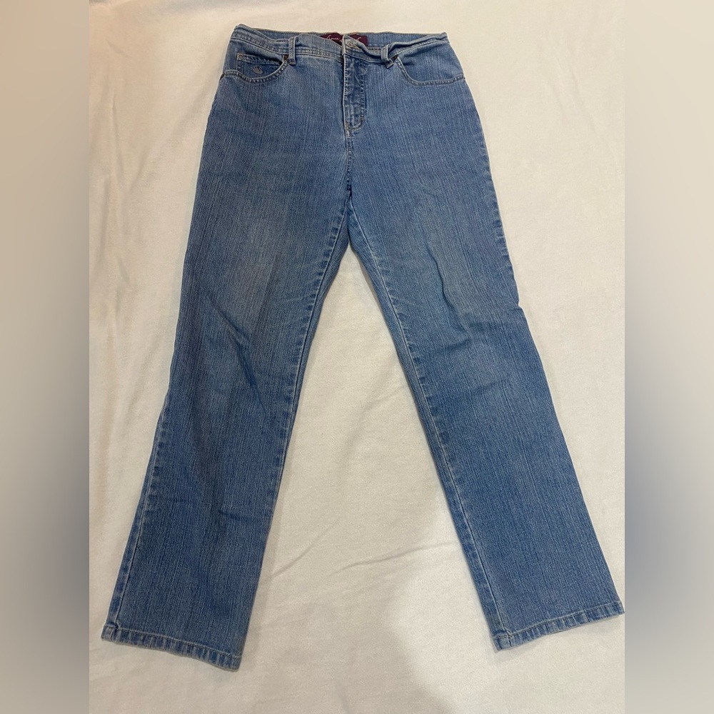 Gloria Vanderbilt jeans